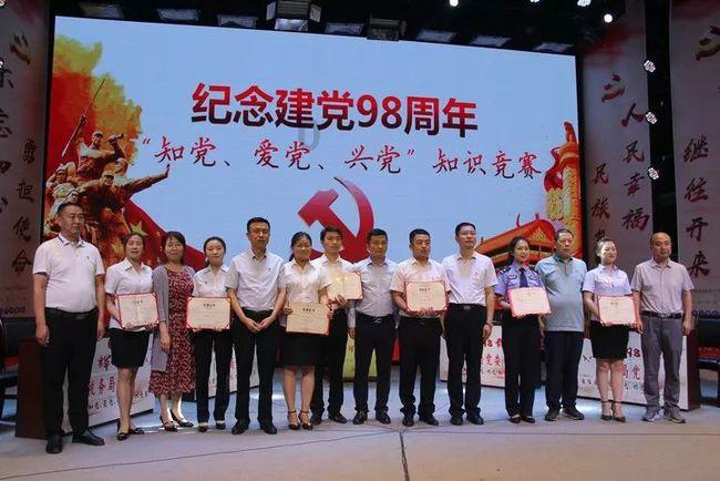 《柏林情事》：情欲与政治的禁忌之恋