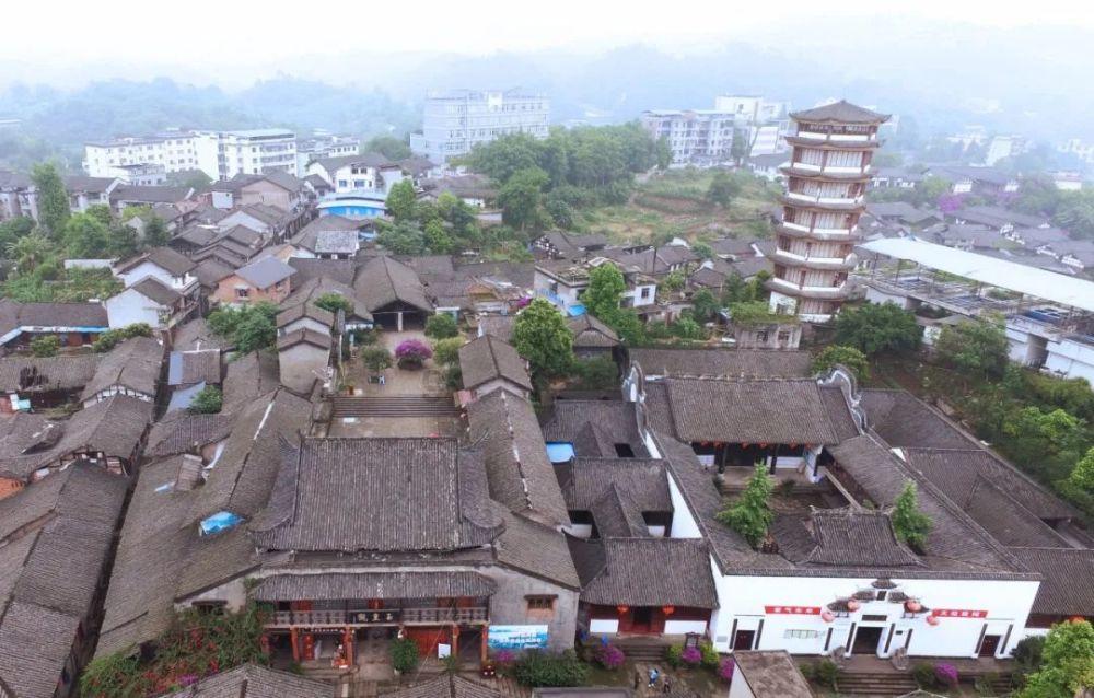 五个月男婴被丢弃菜市场,三小时没人领,亲妈来后原因大跌眼镜